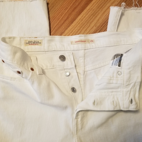 Wedgie Fit Levi's - Picture 2 of 4